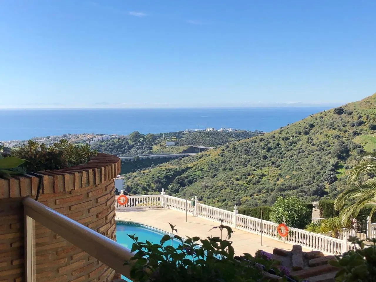 Panoramic Seaview Altos De Calahonda Apartment Sitio de Calahonda Spain